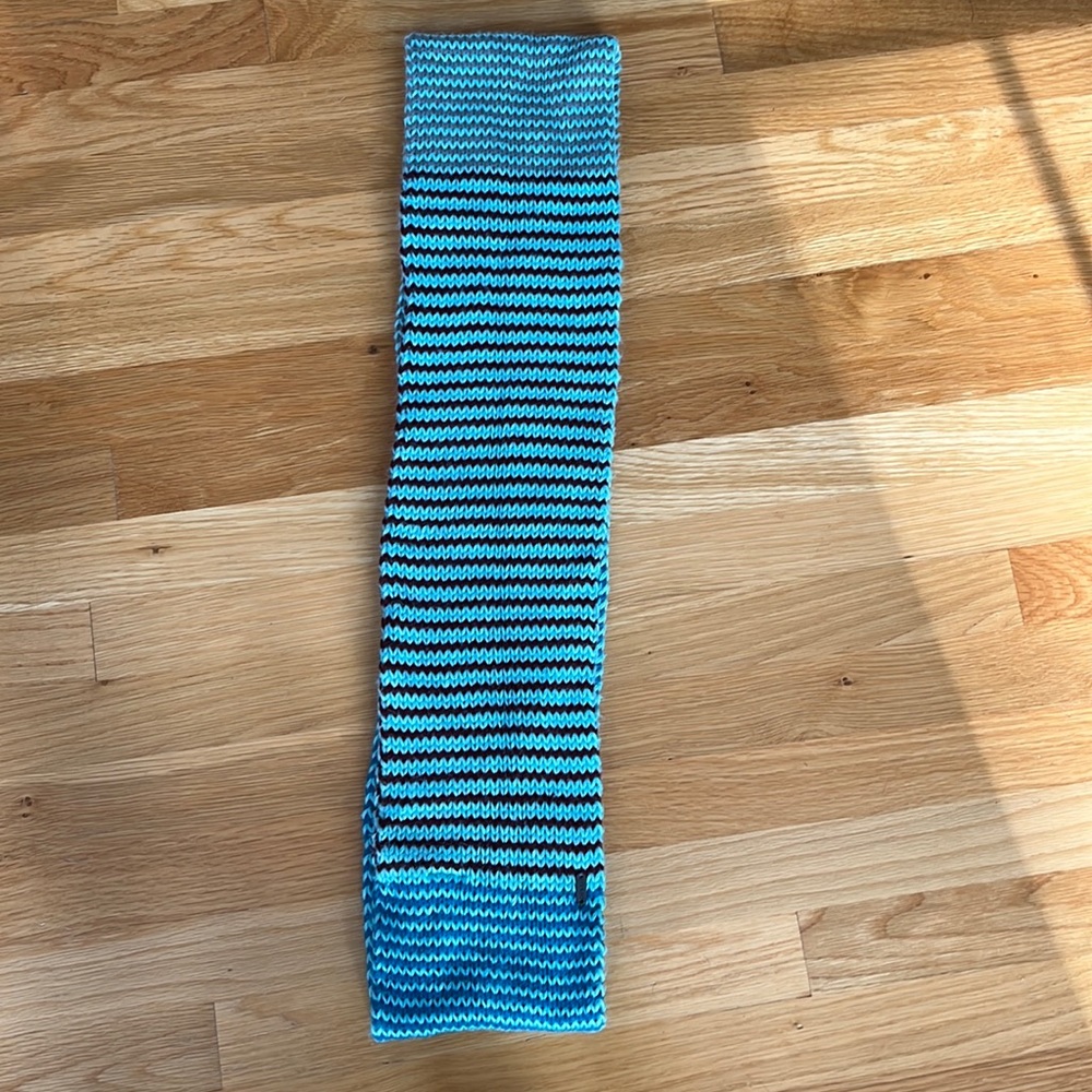 Pistil Scarf